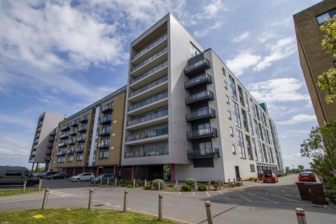 2 bedroom flat for sale, Davaar House, Ferry Court, Cardiff