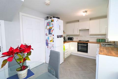 3 bedroom terraced house for sale, Caversham Mews, Cannock