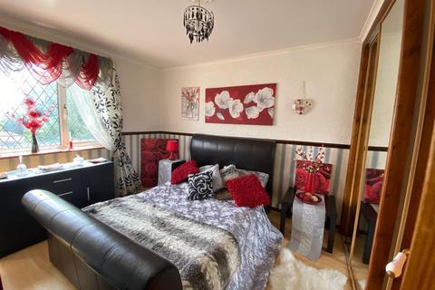 2 bedroom maisonette to rent, Botham House, St Johns Green, North Shields
