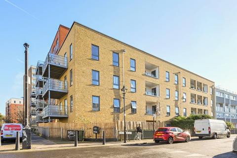 Studio to rent, 5 Heath Place, London E3