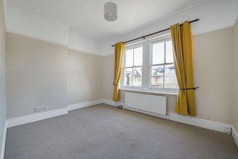 1 bedroom flat for sale, Station Road, Sidcup