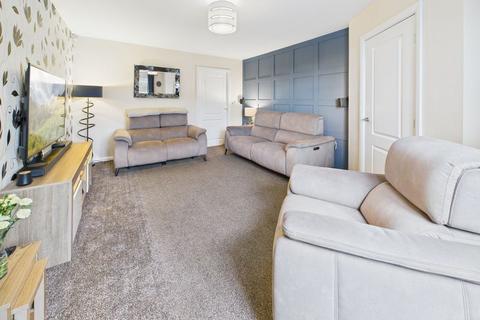 4 bedroom semi-detached house for sale, Kings Road, Shaw, Oldham, OL2