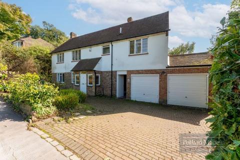 undefined, High Beech, South Croydon