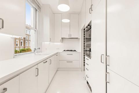 4 bedroom flat to rent, Gledhow Gardens, South Kensington, London