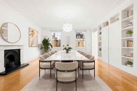 4 bedroom flat to rent, Gledhow Gardens, South Kensington, London
