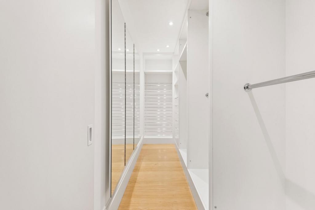 Walk In Wardrobe