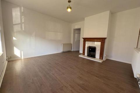3 bedroom semi-detached house to rent, Blumfield Crescent, Slough, SL1