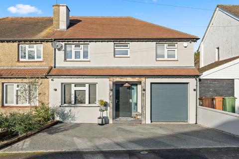 undefined, Oaks Way, Carshalton Beeches