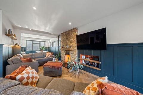 undefined, Oaks Way, Carshalton Beeches