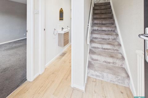 3 bedroom semi-detached house for sale, Harewood Road, Oldham OL2