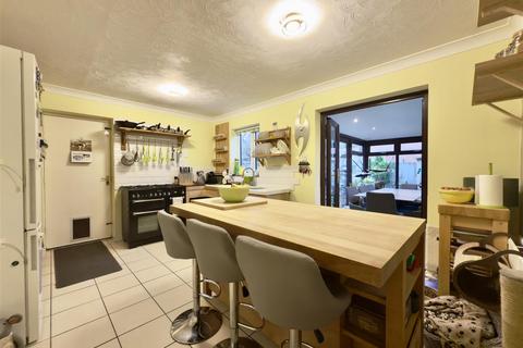 3 bedroom link detached house for sale, Pound Lane, Bugbrooke NN7