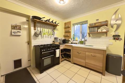 3 bedroom link detached house for sale, Pound Lane, Bugbrooke NN7