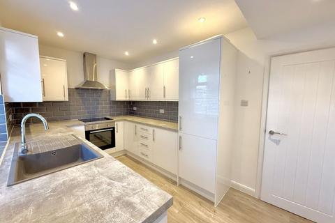3 bedroom semi-detached house for sale, Chiltern Road, Dunstable