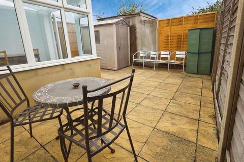 2 bedroom ground floor flat for sale, Alma Road, Bournemouth BH9