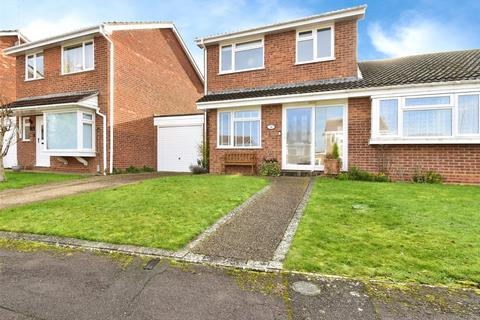 3 bedroom link detached house for sale, Magpie Way, Winslow