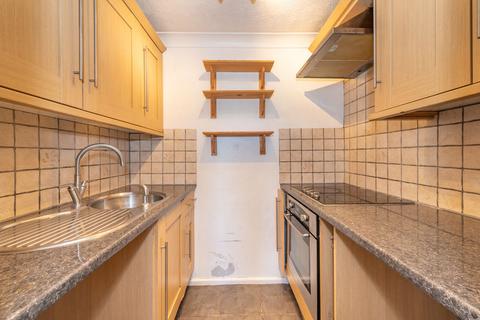 2 bedroom flat for sale, Montargis Way, Crowborough