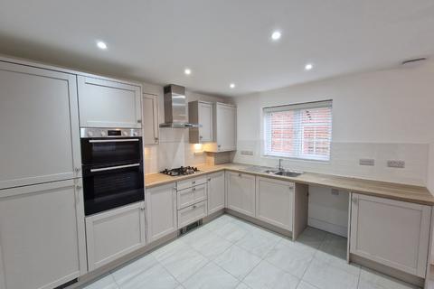 3 bedroom detached house to rent, Sarson Crescent, Melton Mowbray, Leicestershire, LE13 1FY
