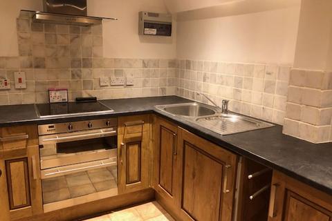 2 bedroom flat to rent, Silver Street, Salisbury