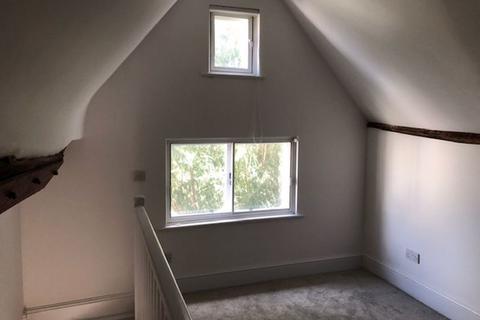 2 bedroom flat to rent, Silver Street, Salisbury