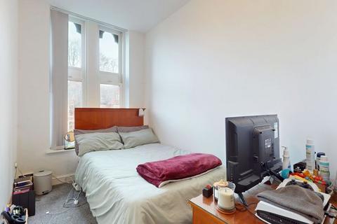 2 bedroom apartment to rent, Cathedral Road, Cardiff CF11