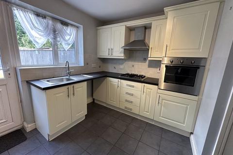 2 bedroom terraced house to rent, Overman Close, Stourbridge DY9