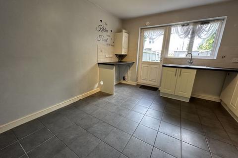2 bedroom terraced house to rent, Overman Close, Stourbridge DY9