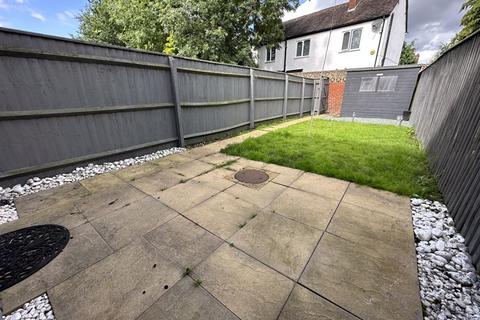 2 bedroom terraced house to rent, Overman Close, Stourbridge DY9