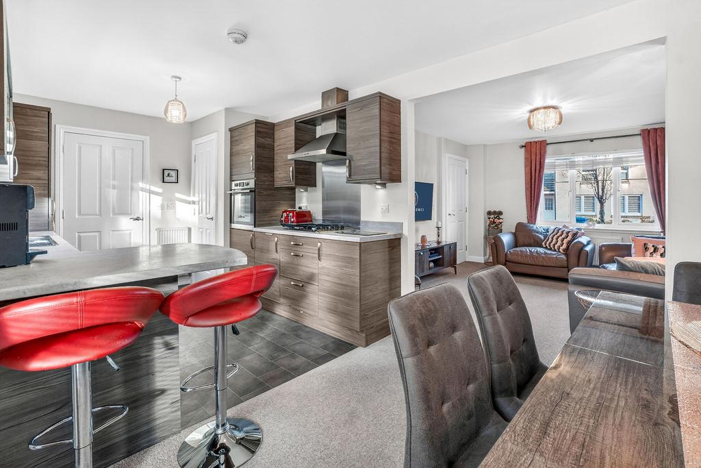 Kitchen/Dining