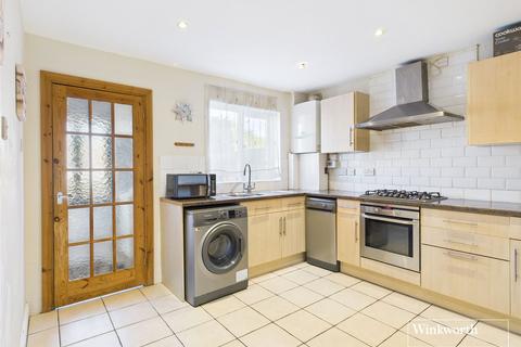 4 bedroom end of terrace house for sale, Derwent Road, Thatcham, Berkshire, RG19
