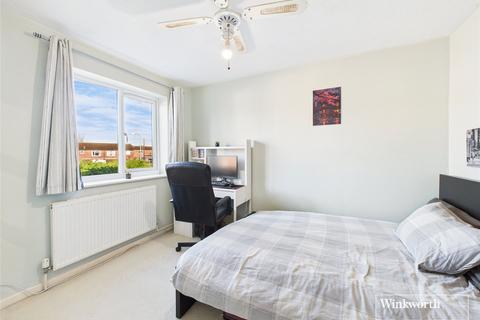 4 bedroom end of terrace house for sale, Derwent Road, Thatcham, Berkshire, RG19