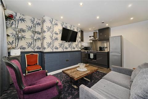 3 bedroom apartment to rent, Welbeck Street, London