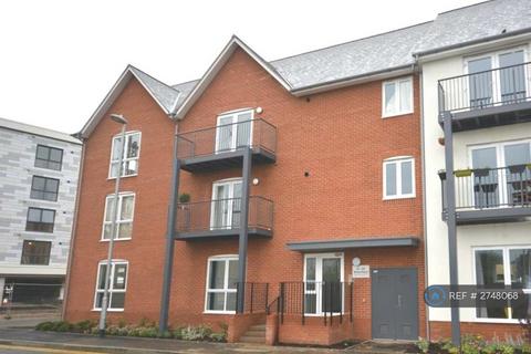 3 bedroom flat to rent, Wharf Road, Chelmsford, CM2