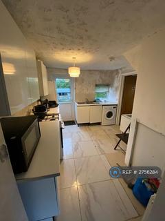 5 bedroom end of terrace house to rent, Willow Way, Hatfield, AL10