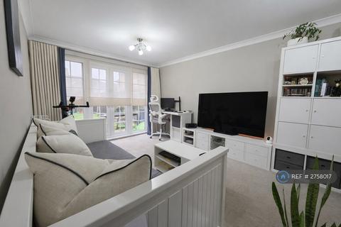 2 bedroom flat to rent, Eaton Place, Larkfield, Aylesford, ME20