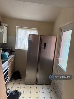 1 bedroom in a house share to rent, Clayburn Circle, Basildon, SS14