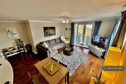 2 bedroom flat to rent, Millennium Drive, London, E14