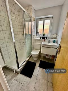 2 bedroom flat to rent, Millennium Drive, London, E14
