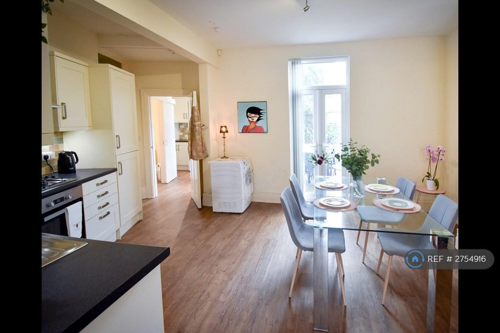 Diner Kitchen
