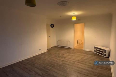 3 bedroom flat to rent, Polton Street, Bonnyrigg, EH19