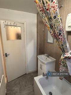 3 bedroom flat to rent, Polton Street, Bonnyrigg, EH19