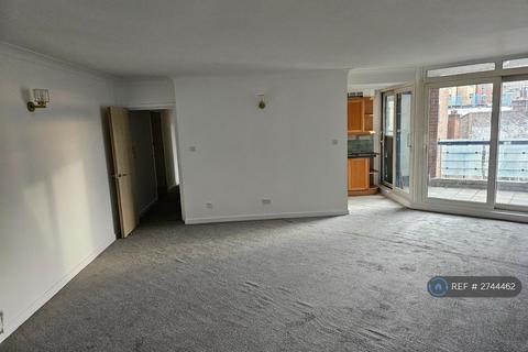 2 bedroom flat to rent, Astoria Court, Purley, CR8