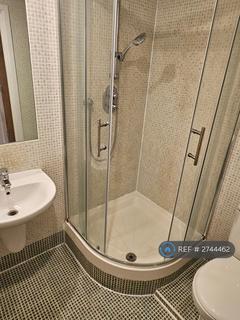 2 bedroom flat to rent, Astoria Court, Purley, CR8