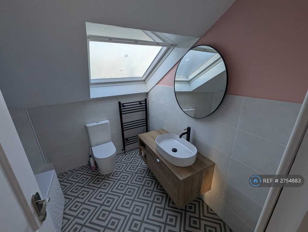 Main Bathroom