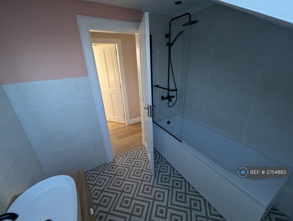 Main Bathroom