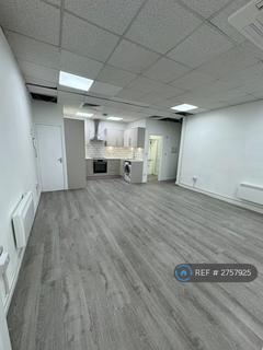Studio to rent, Cherry Orchard Road, Croydon, CR0