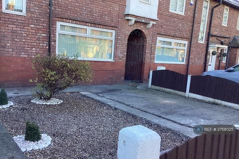 3 bedroom terraced house to rent, Leigh Road, Worsley, Manchester, M28