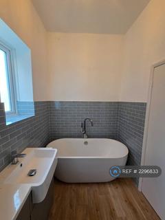 2 bedroom flat to rent, Lesbury Road, Newcastle Upon Tyne, NE6