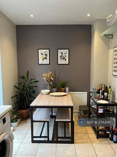 2 bedroom terraced house to rent, Okeburn Road, London, SW17