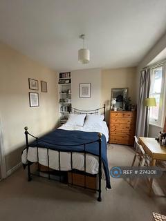 2 bedroom terraced house to rent, Okeburn Road, London, SW17