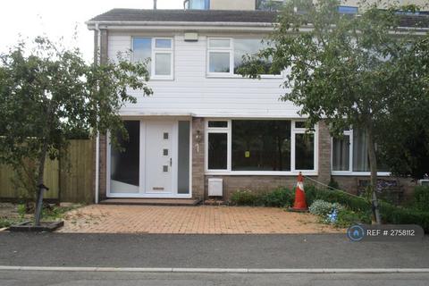 3 bedroom semi-detached house to rent, Dorian Close, Bristol, BS7